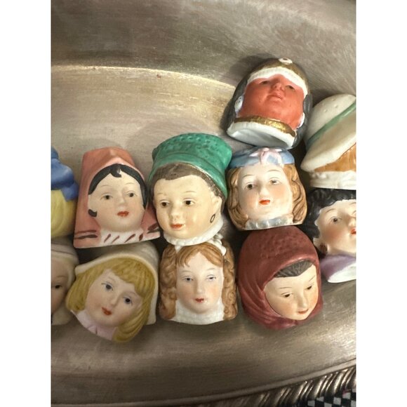 Set Of 12 Calhoun dolls of the world Vintage Ceramic Head thimbles - Picture 5 of 5
